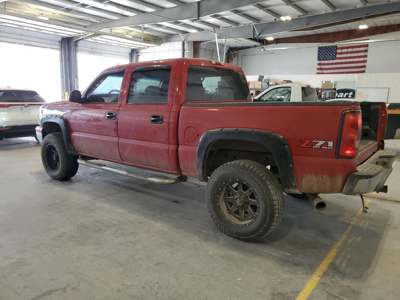 2006 Chevrolet Silverado K1500 - Image 2