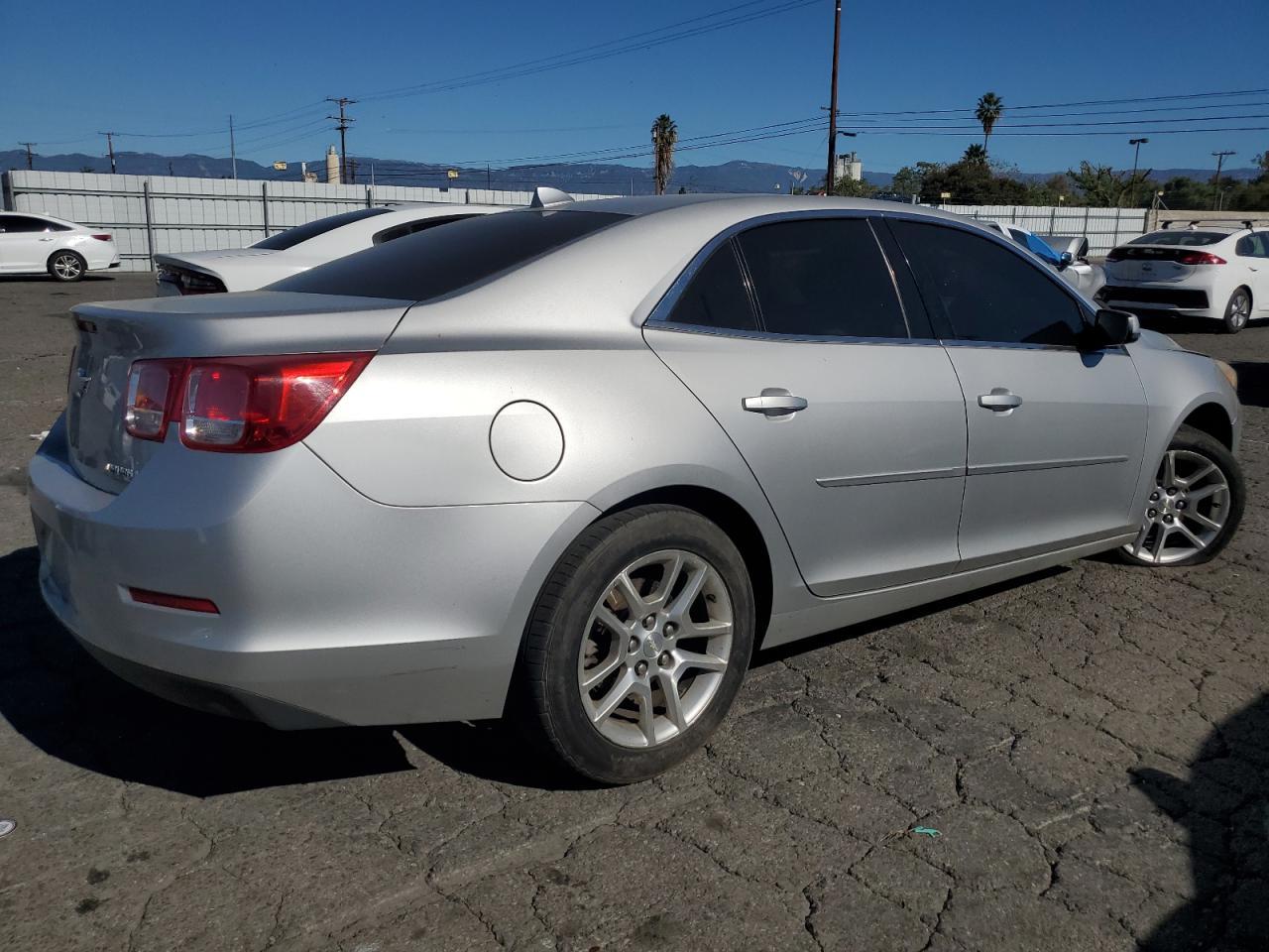2013 Chevrolet Malibu 1Lt - Фото 3