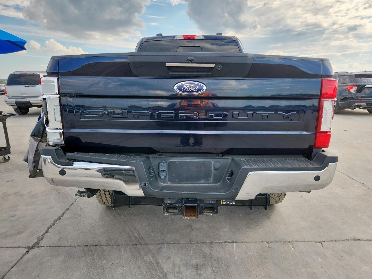 2022 Ford F250 Super Duty - Фото 6