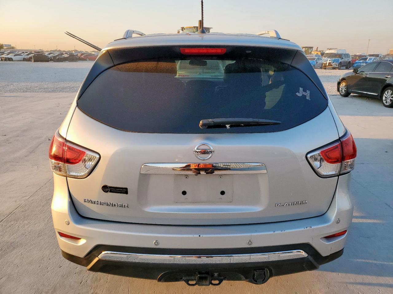 2014 Nissan Pathfinder S - Фото 6