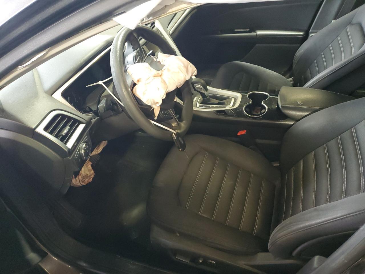 2015 Ford Fusion Se - Фото 7