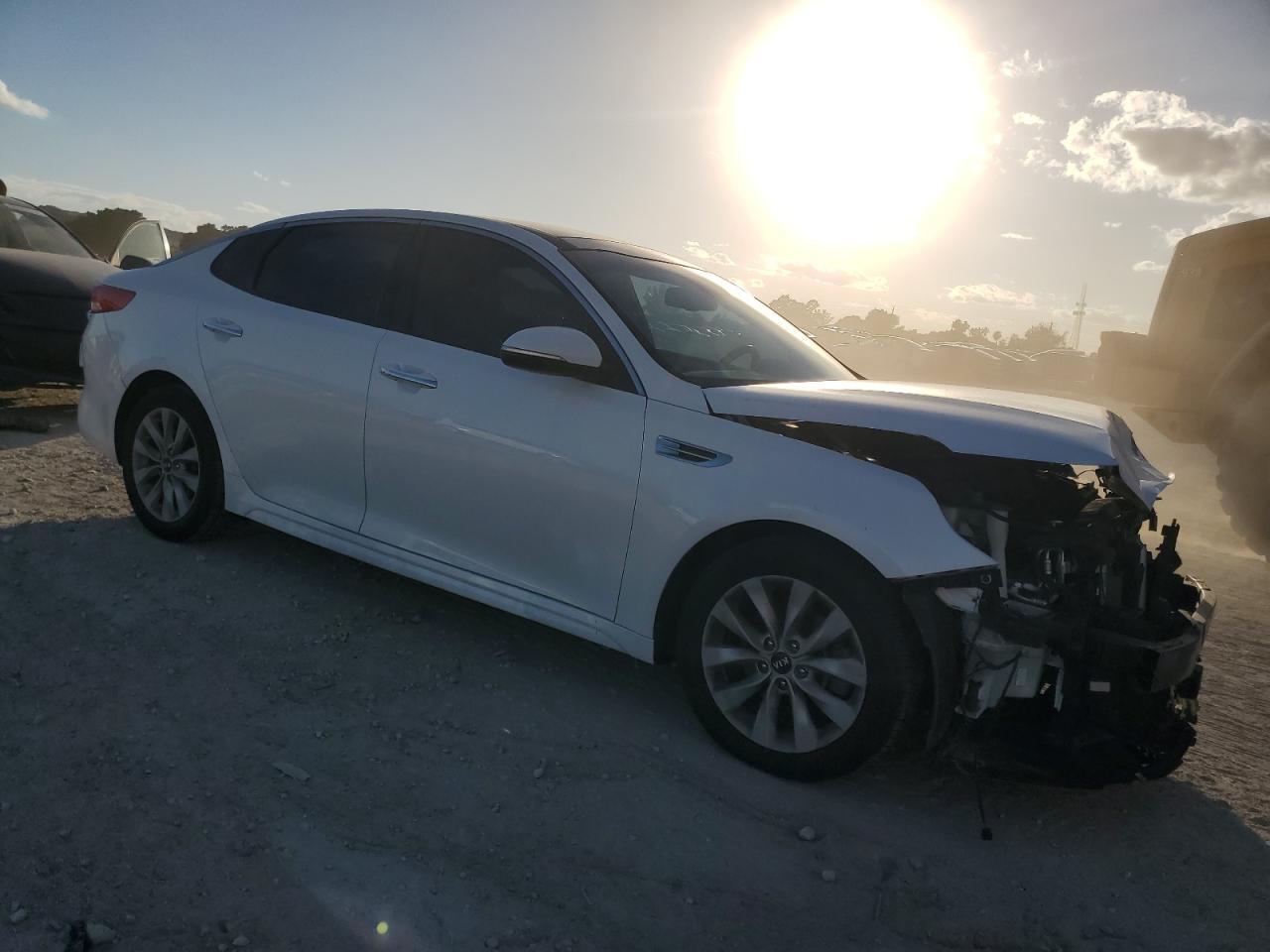 2018 Kia Optima Ex - Фото 4