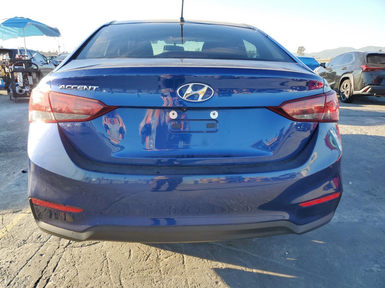 2020 Hyundai Accent Se - Фото 6
