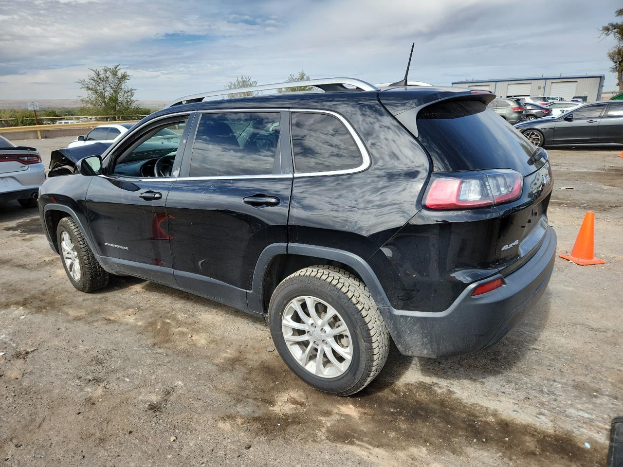 2019 Jeep Cherokee Latitude - Фото 2