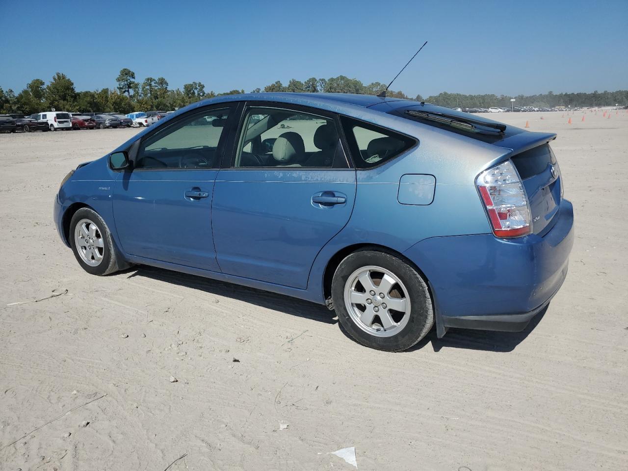 2009 Toyota Prius - Image 2