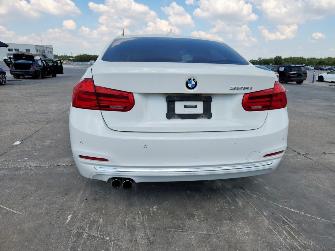 2016 BMW 328 I Sulev - Image 6