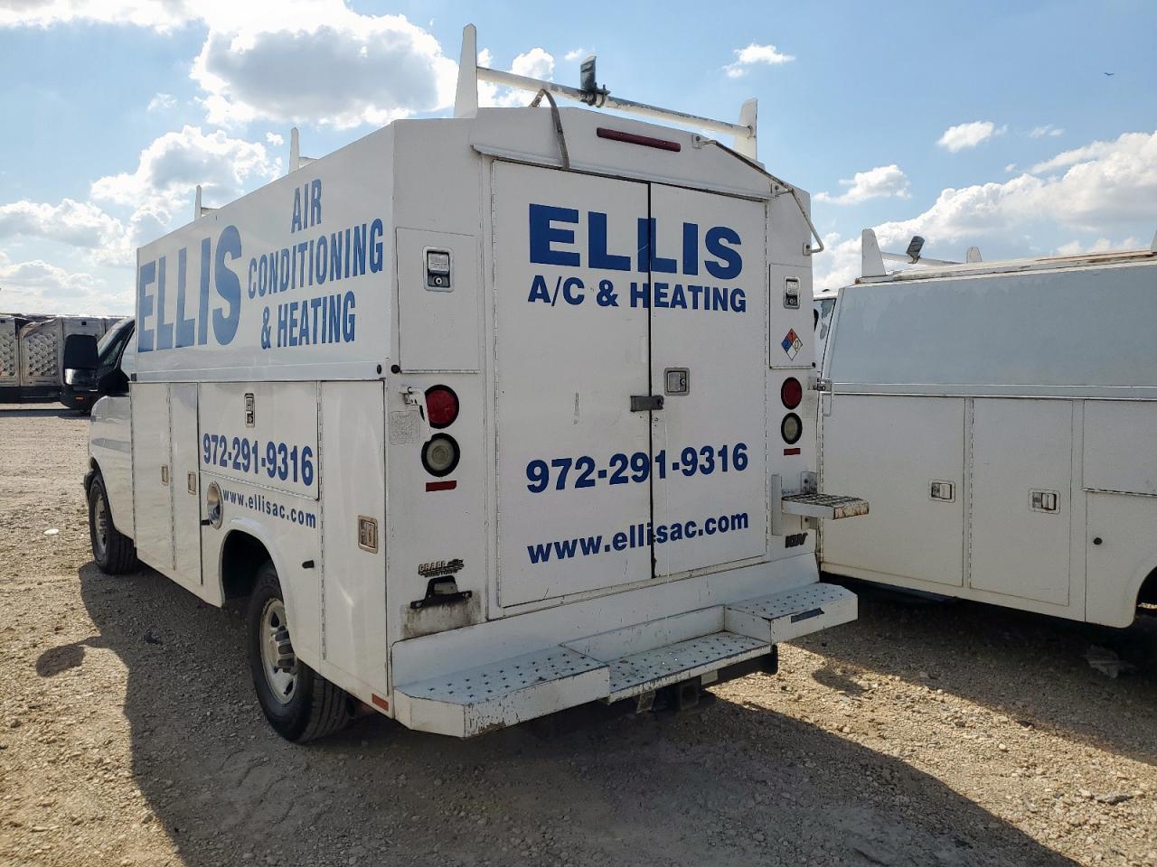 2010 Chevrolet Express G3500 - Фото 2