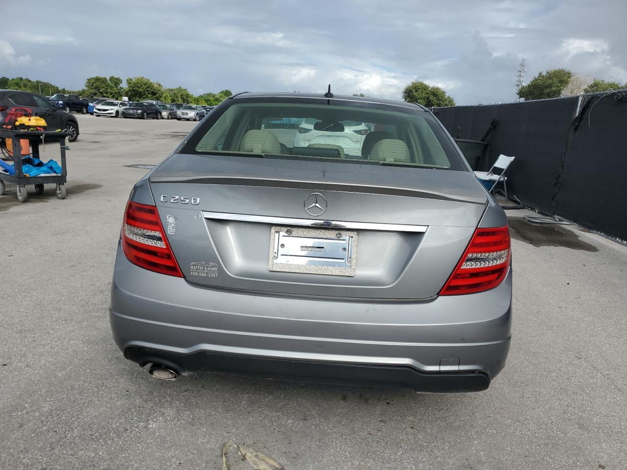 2014 Mercedes-Benz C 250 - Фото 6