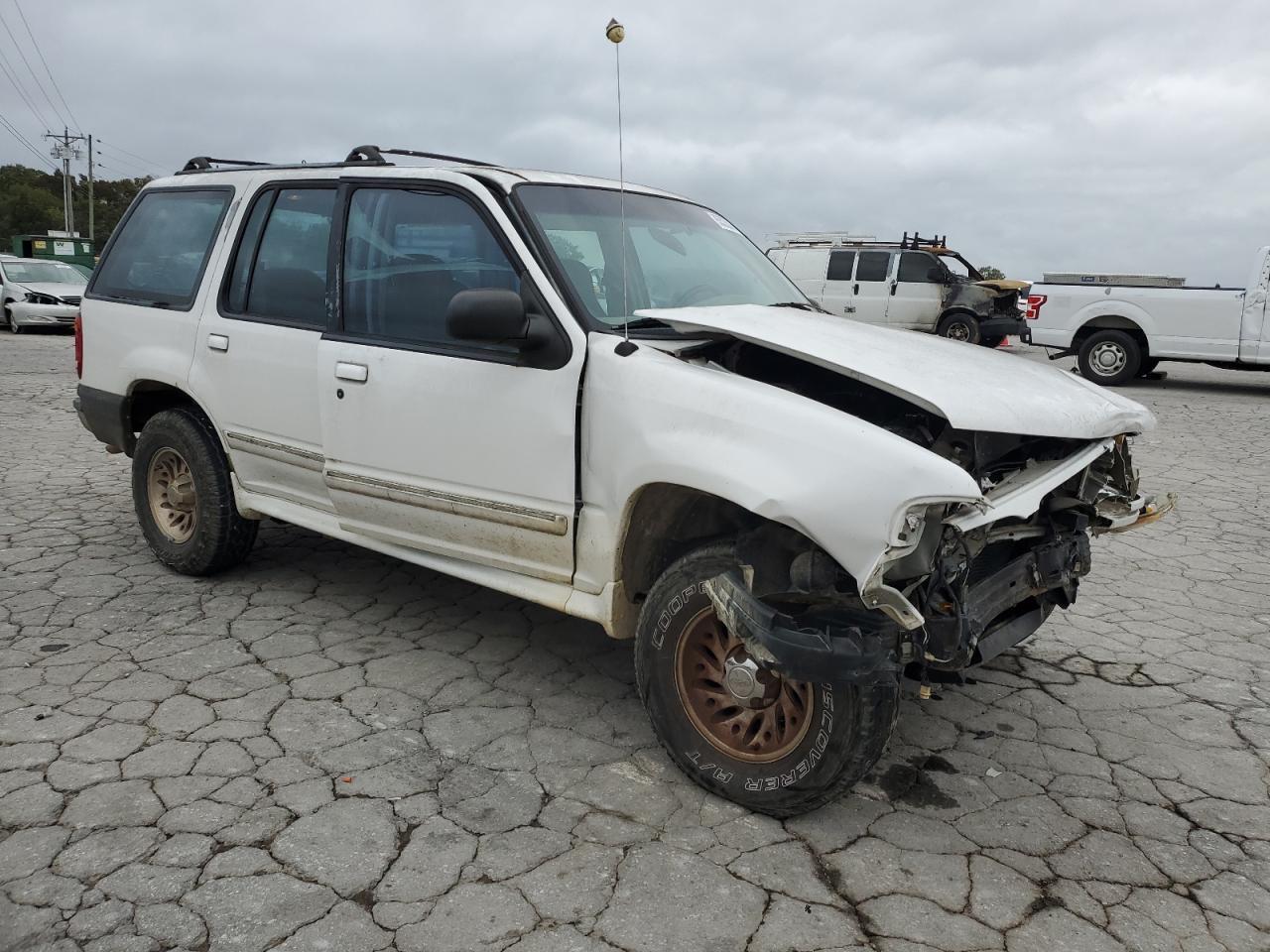 1999 Ford Explorer - Фото 4
