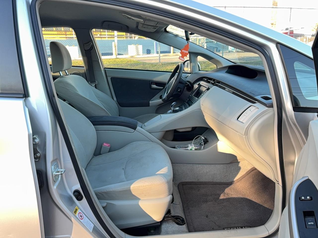 2010 Toyota Prius - Фото 5