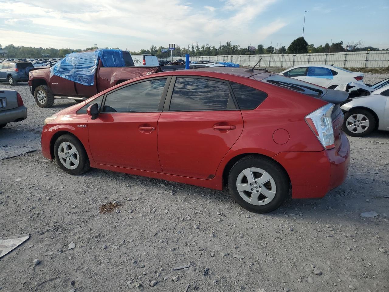 2011 Toyota Prius - Фото 2
