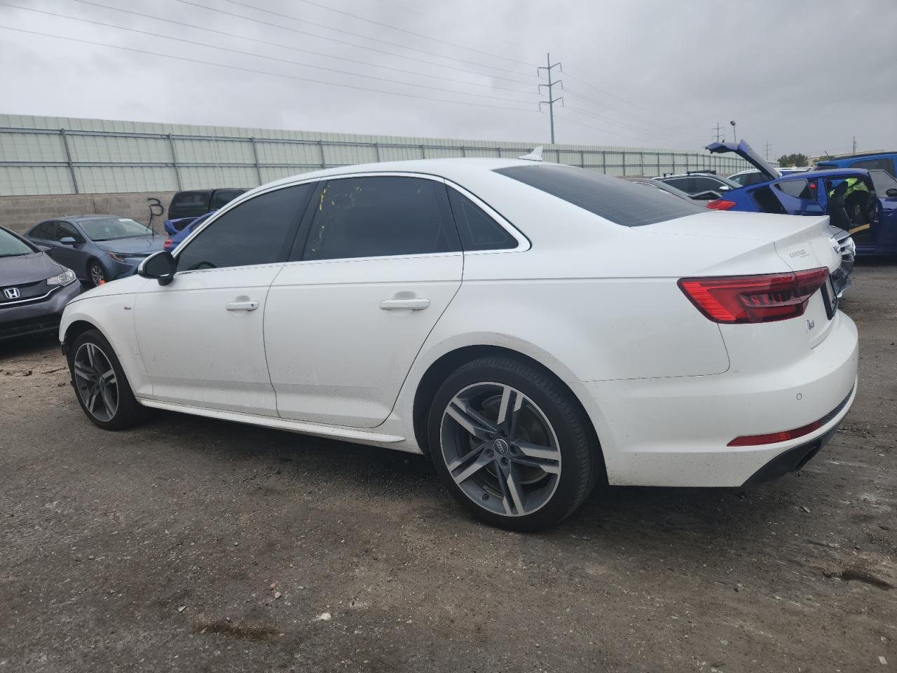 2017 Audi A4 Ultra Premium Plus - Фото 2