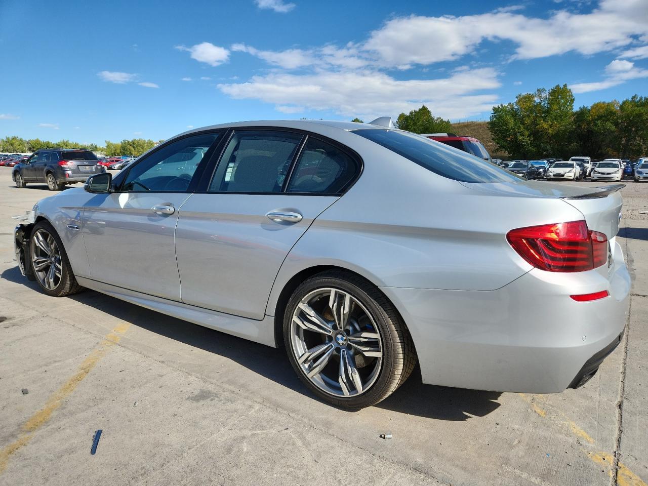 2015 BMW 550 I - Фото 2