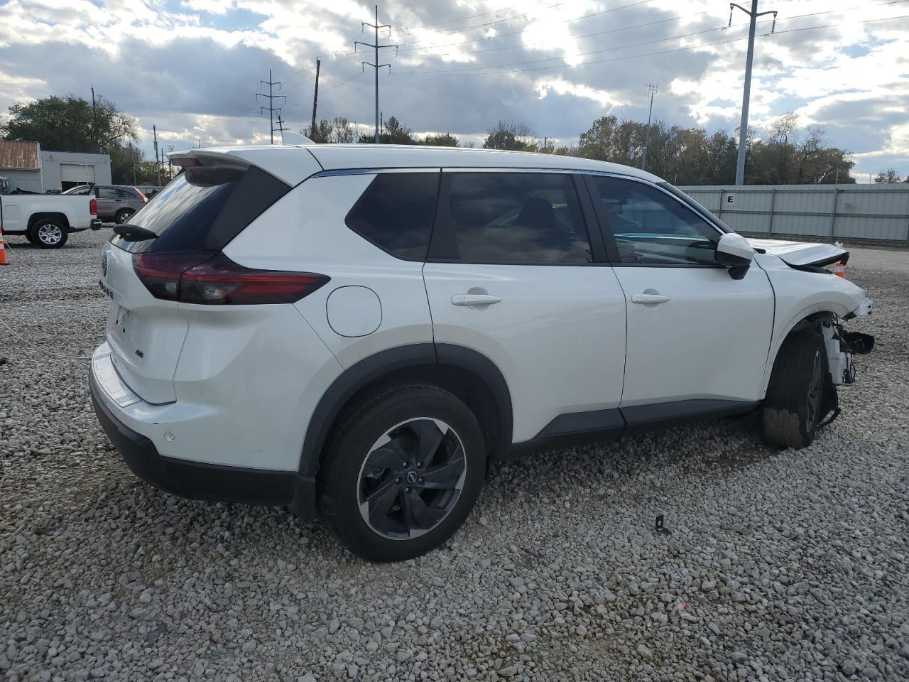 2025 Nissan Rogue Sv - Фото 3