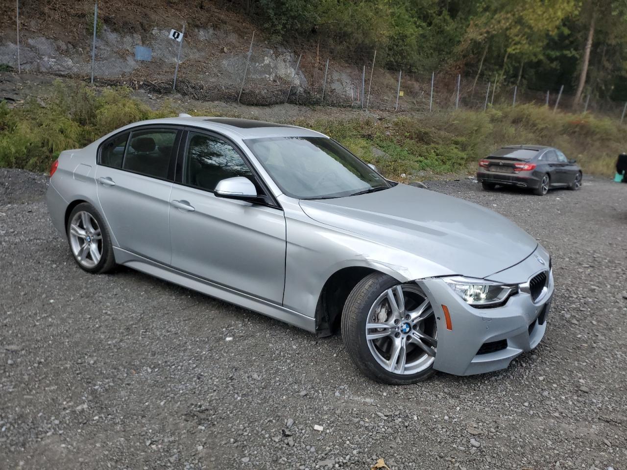 2013 BMW 335 Xi - Фото 4