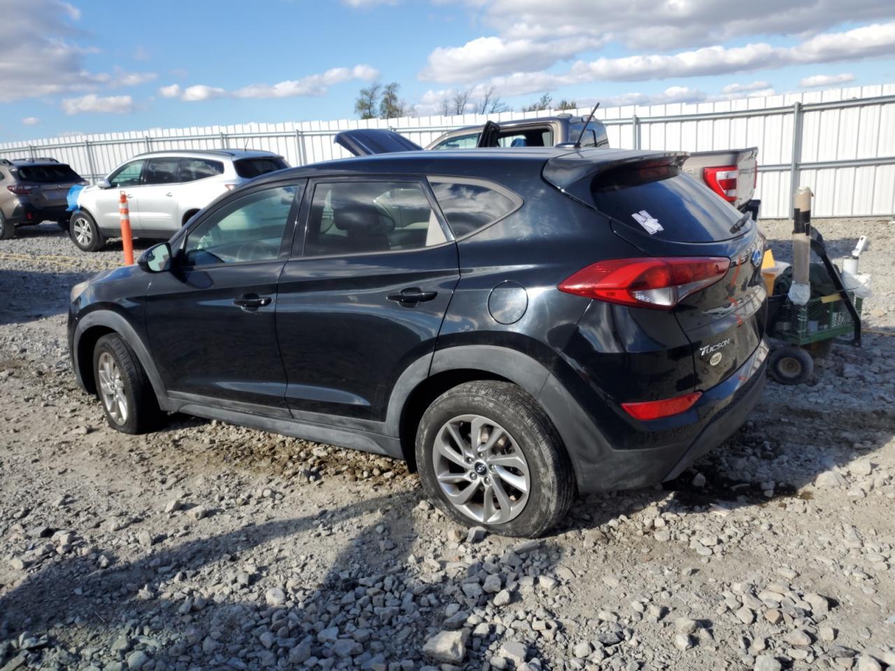 2016 Hyundai Tucson Se - Фото 2