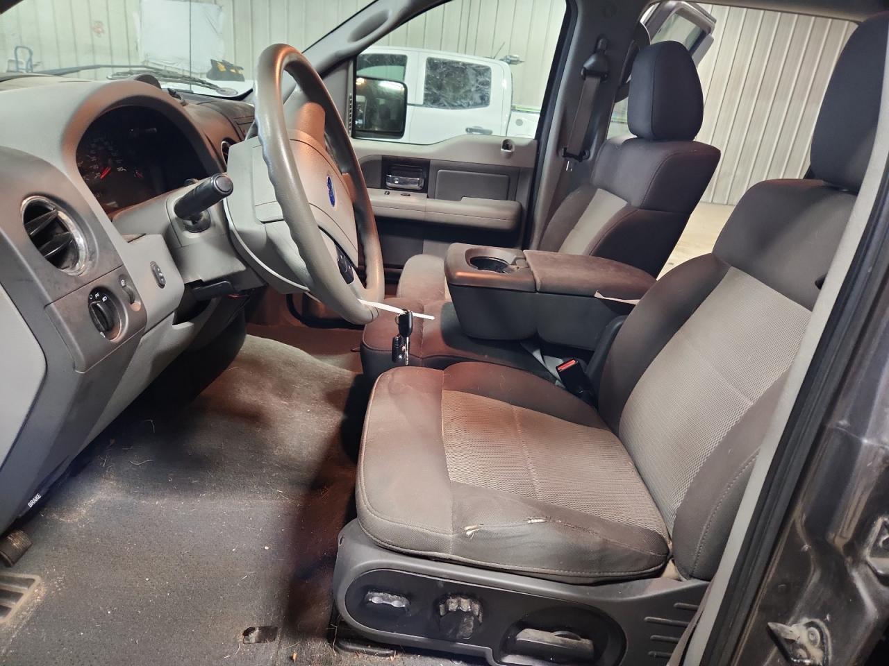 2006 Ford F150 Supercrew - Image 7