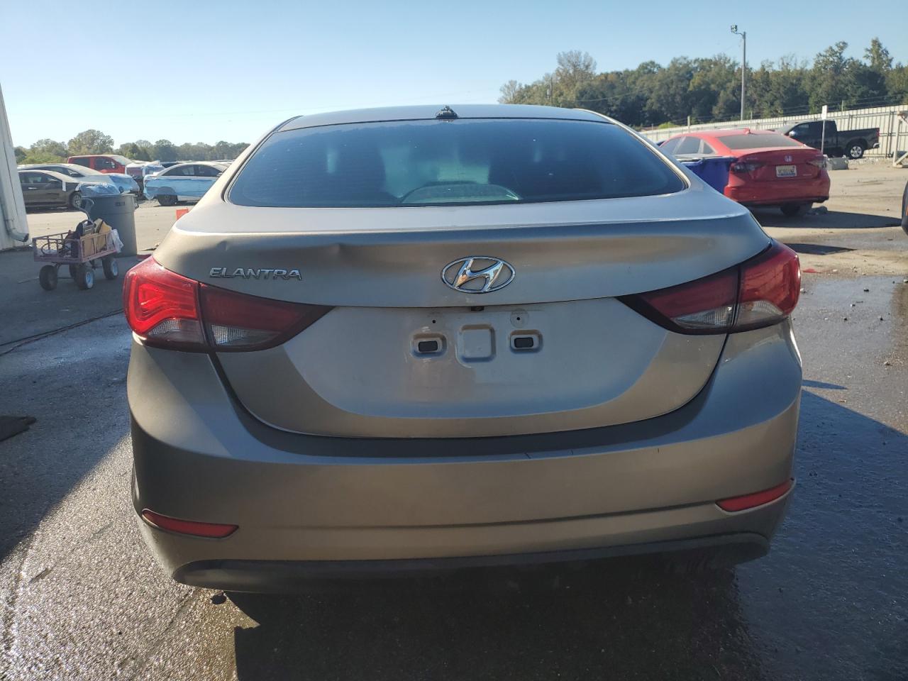 2015 Hyundai Elantra Se - Фото 6