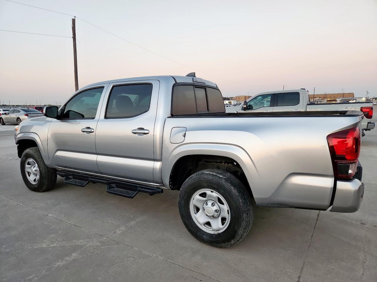 2023 Toyota Tacoma Double Cab - Фото 2
