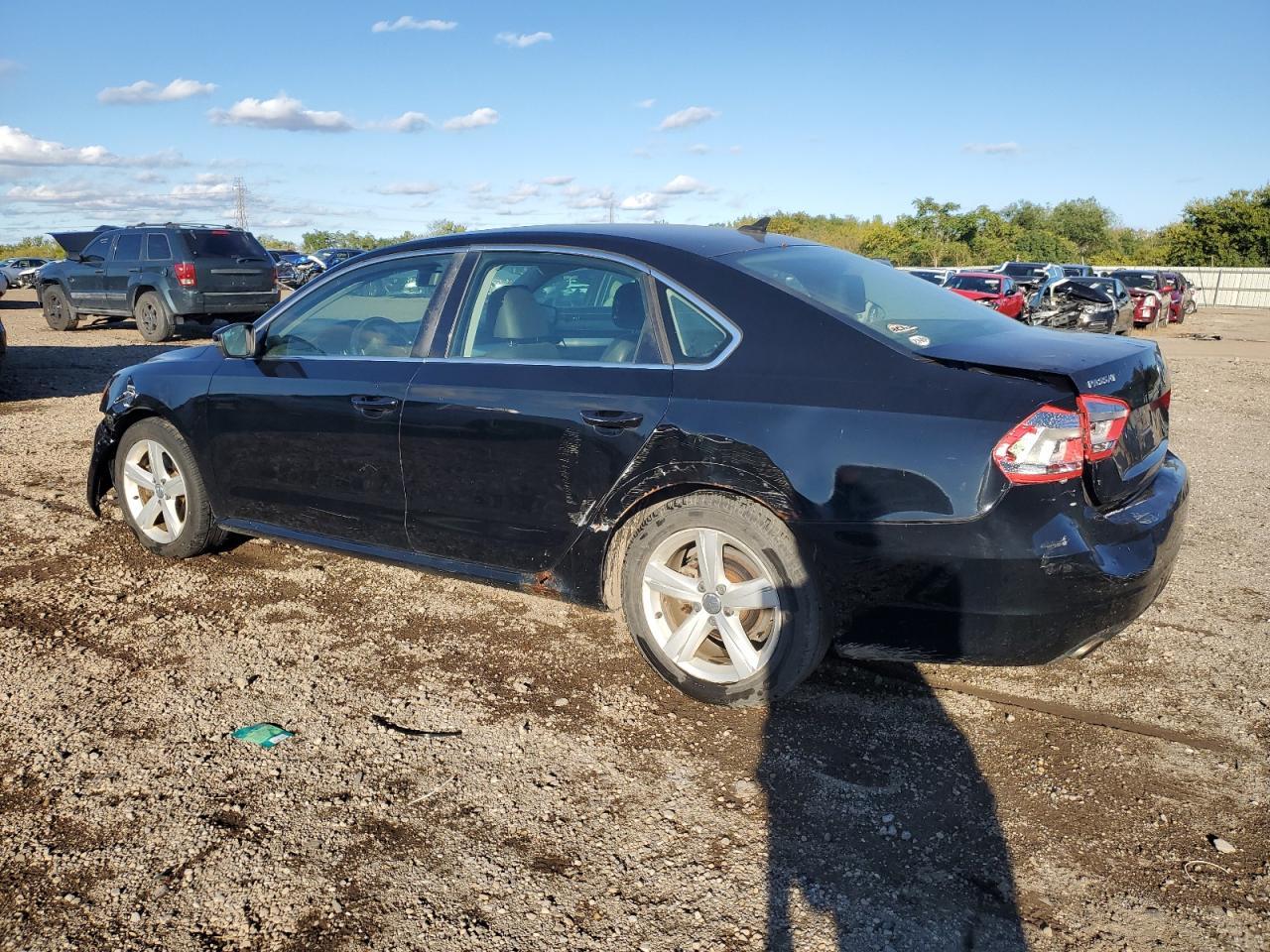 2013 Volkswagen Passat - Фото 2