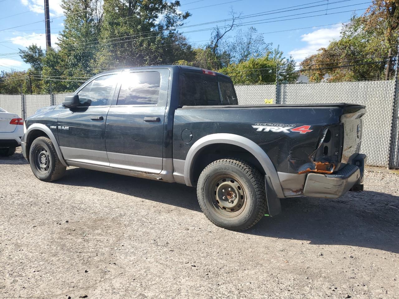2010 Dodge Ram 1500 - Фото 2