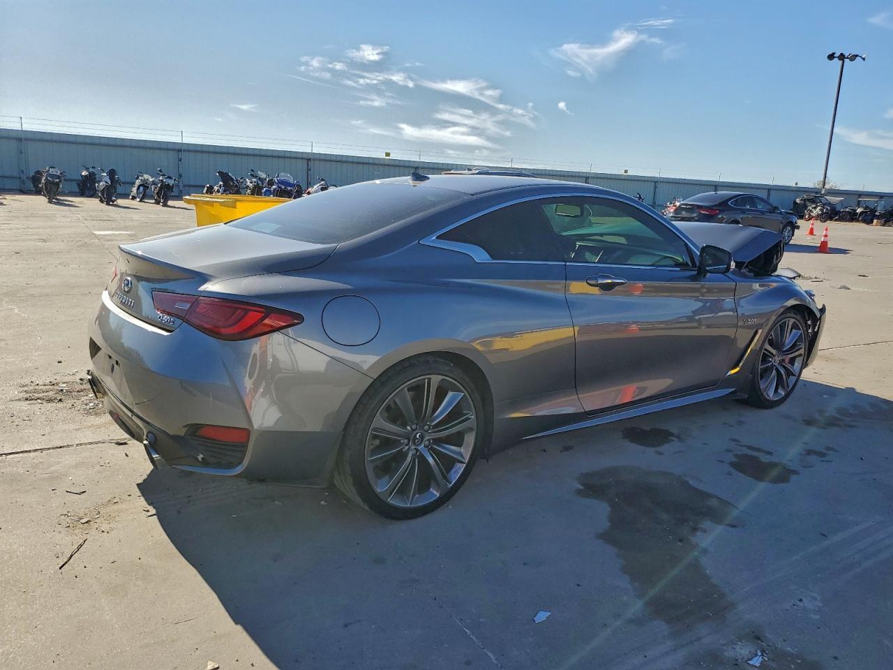 2018 Infiniti Q60 Red Sport 400 - Фото 3