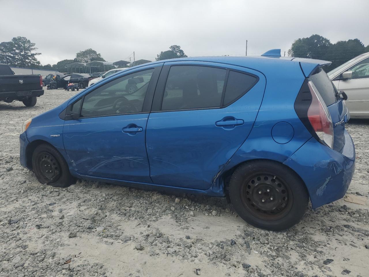 2015 Toyota Prius C - Фото 2