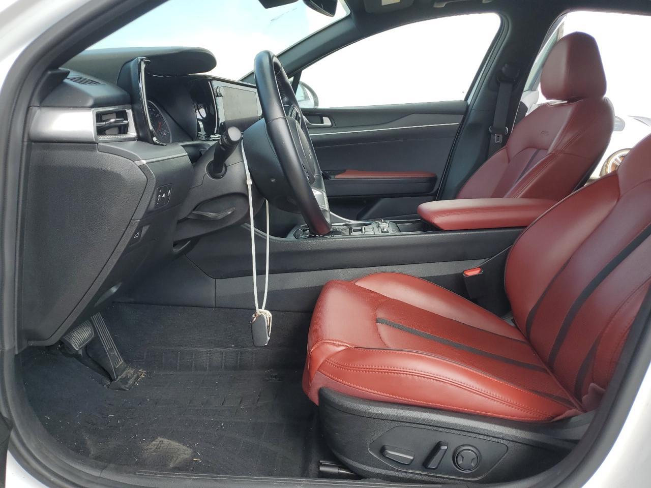 2024 Kia K5 Gt Line - Фото 7