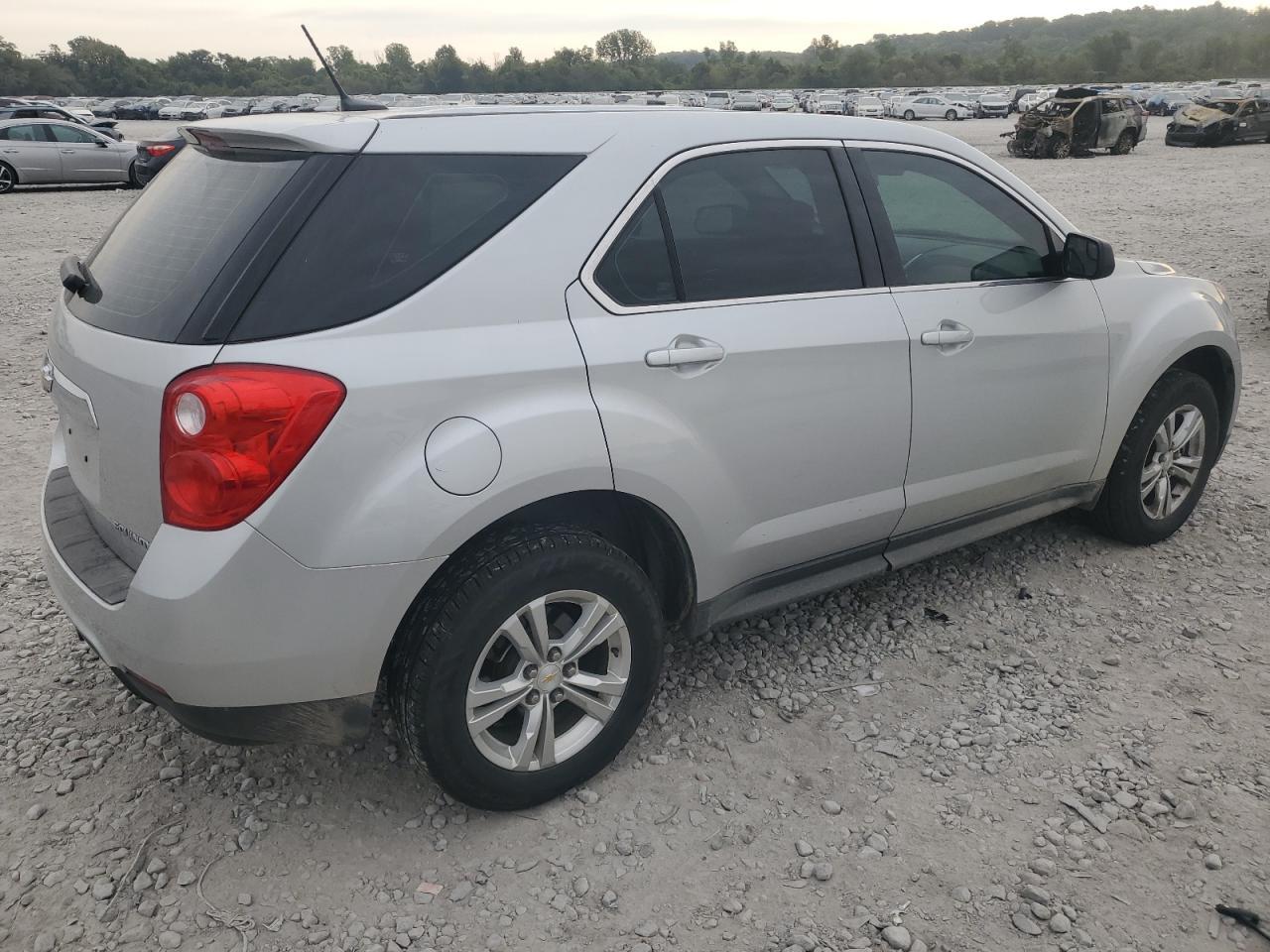 2014 Chevrolet Equinox Ls - Image 3
