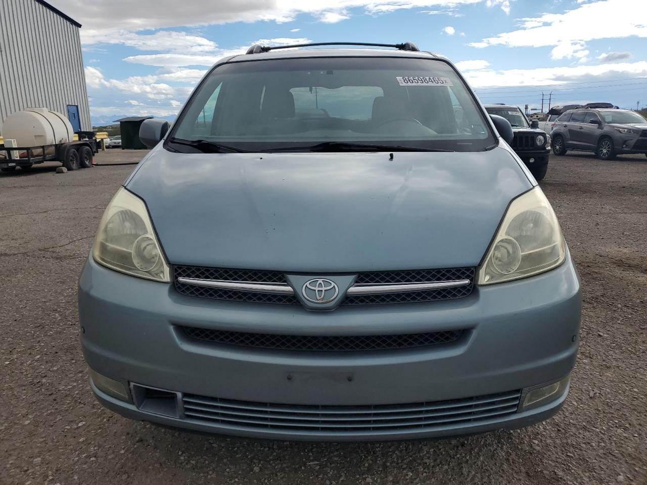 2004 Toyota Sienna Xle - Фото 5