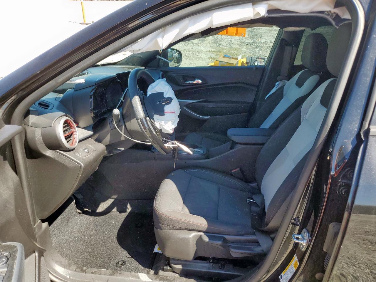 2025 Chevrolet Trax 1Rs - Фото 7