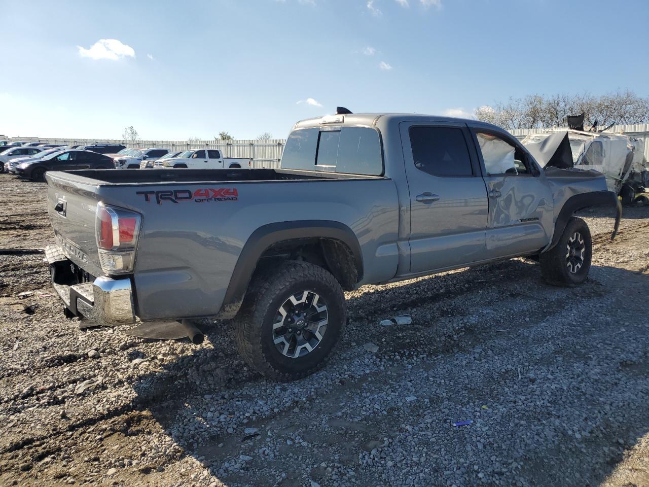 2020 Toyota Tacoma Double Cab - Image 3