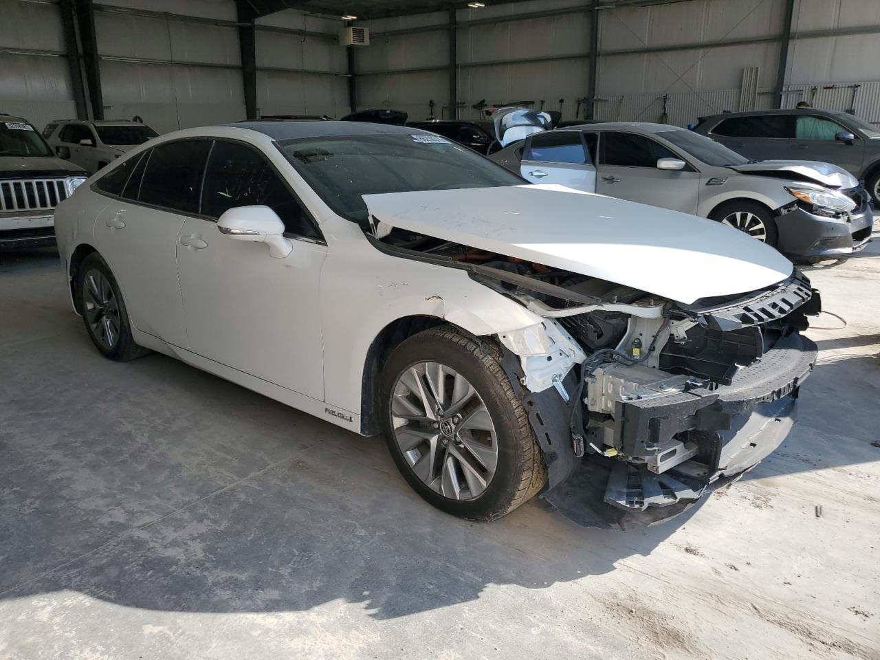 2022 Toyota Mirai Le - Фото 5