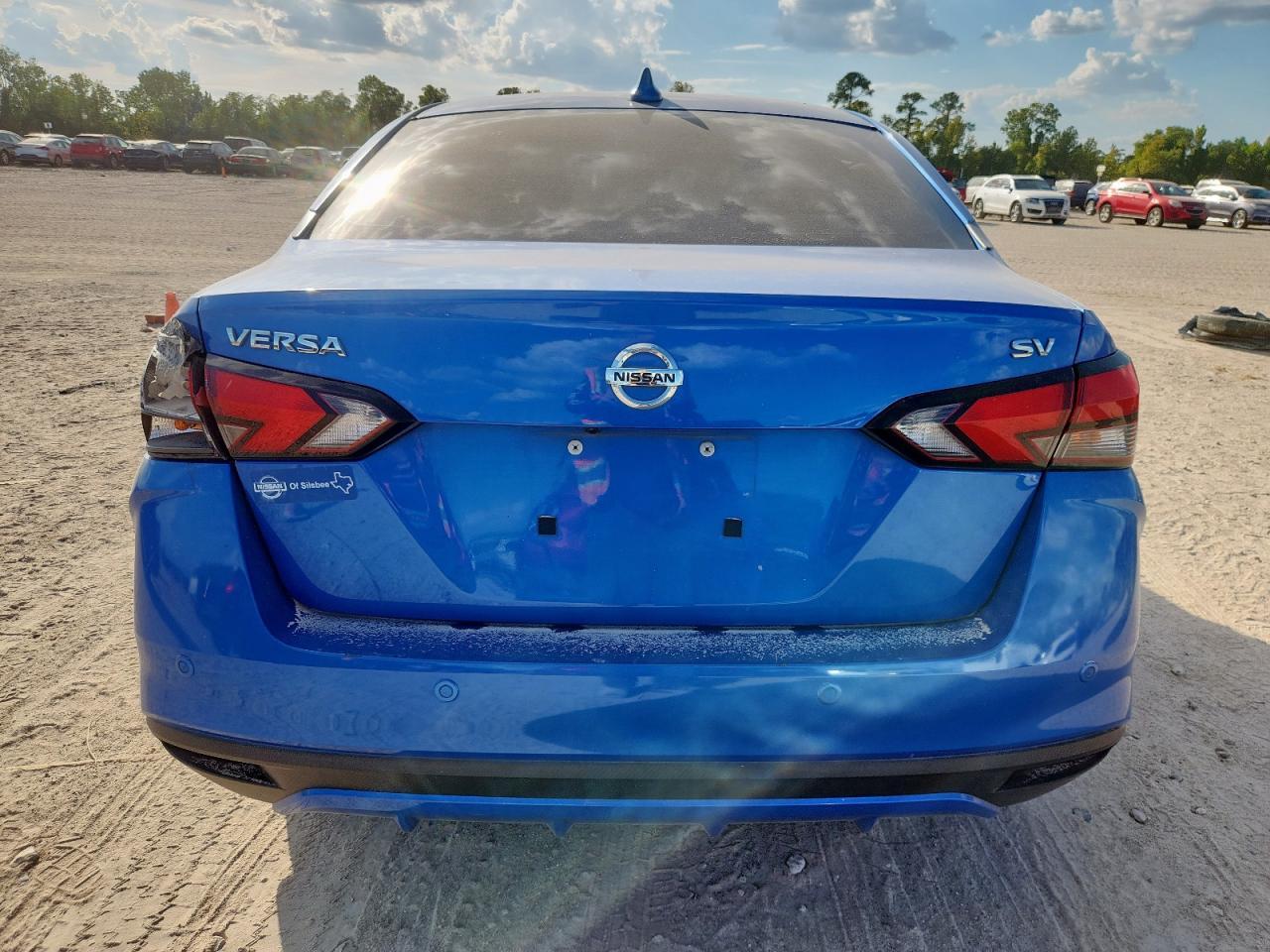 2020 Nissan Versa Sv - Image 6