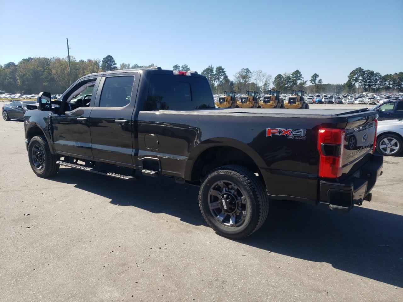 2024 Ford F250 Super Duty - Фото 2