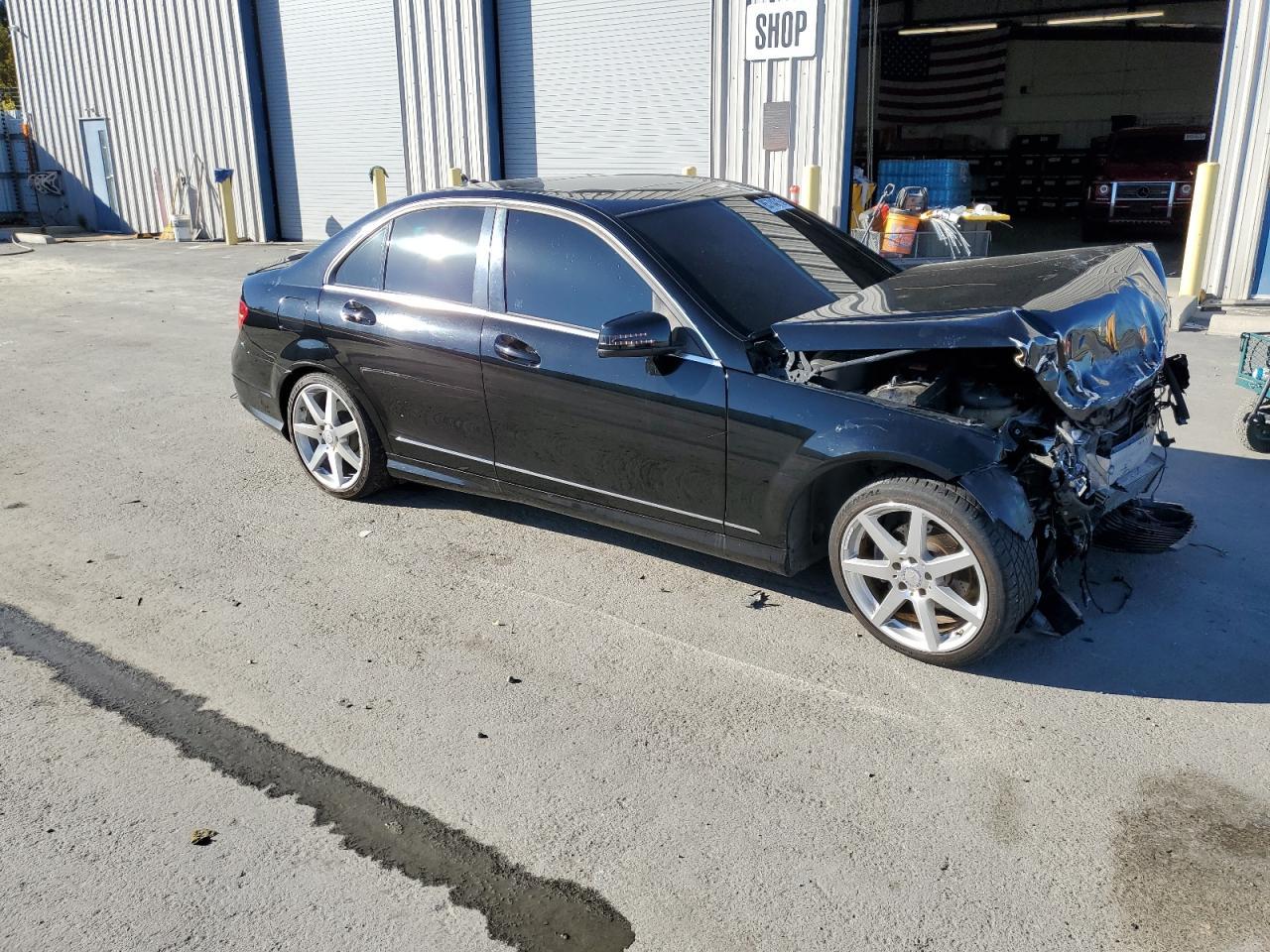 2014 Mercedes-Benz C 250 - Image 4