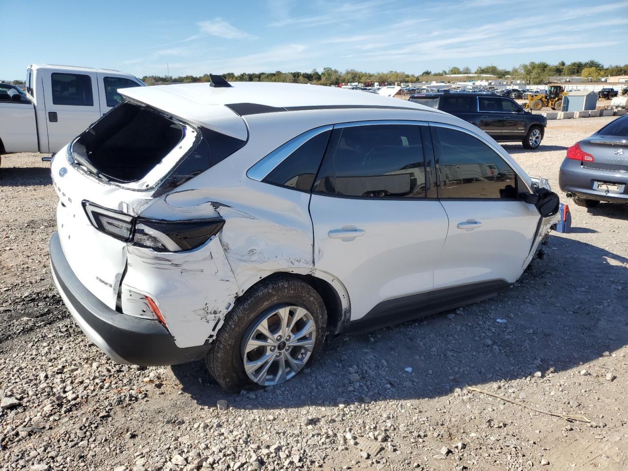 2023 Ford Escape Active - Фото 3