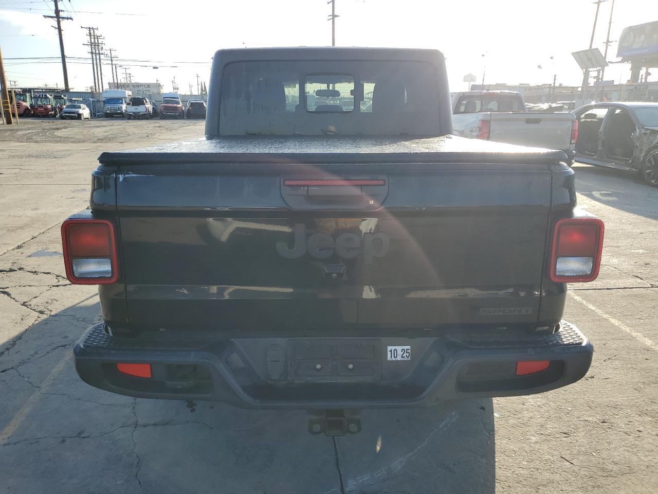 2020 Jeep Gladiator Sport - Фото 6
