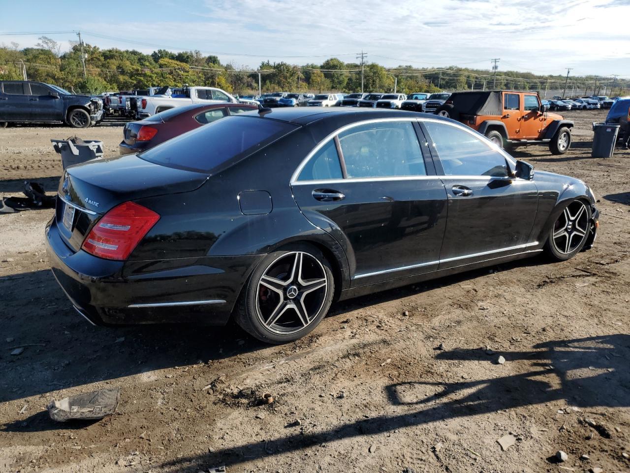 2013 Mercedes-Benz S 550 4Matic - Фото 3