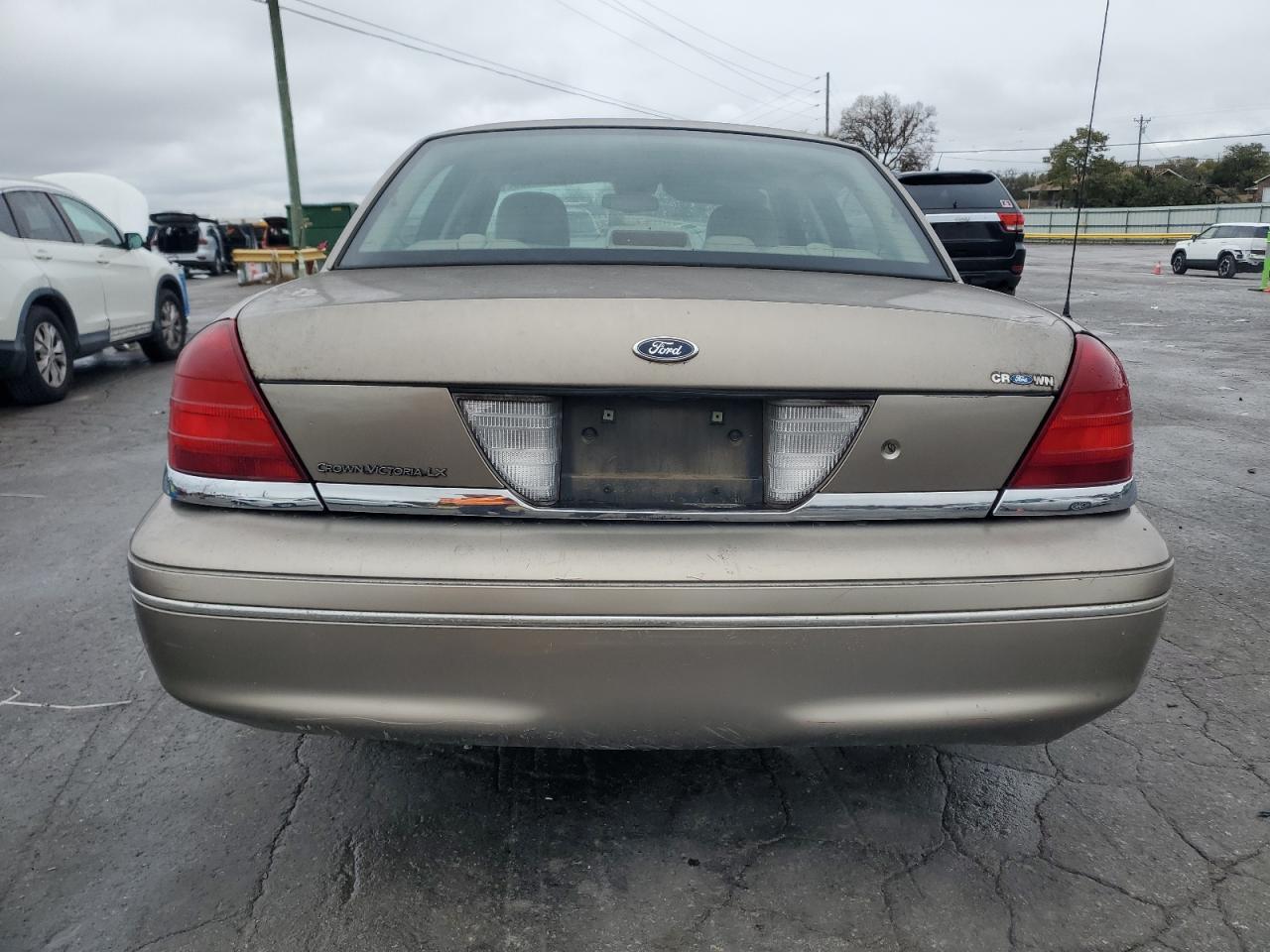 2005 Ford Crown Victoria Lx - Фото 6