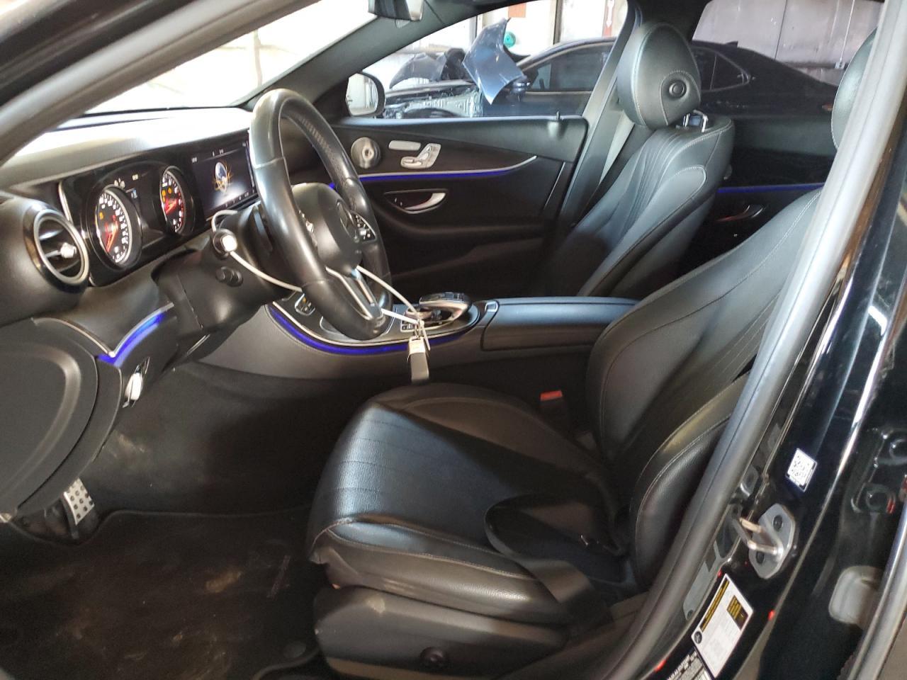 2019 Mercedes-Benz E 300 - Фото 7