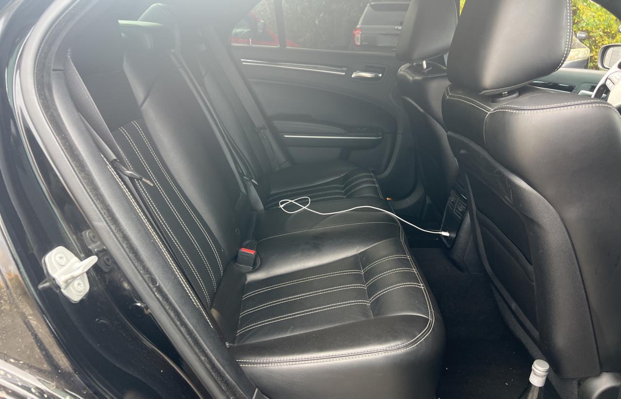 2022 Chrysler 300 S - Фото 6