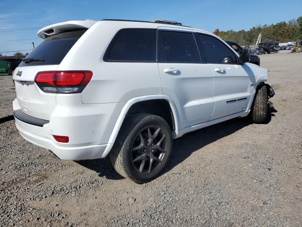 2021 Jeep Grand Cherokee Limited - Фото 3