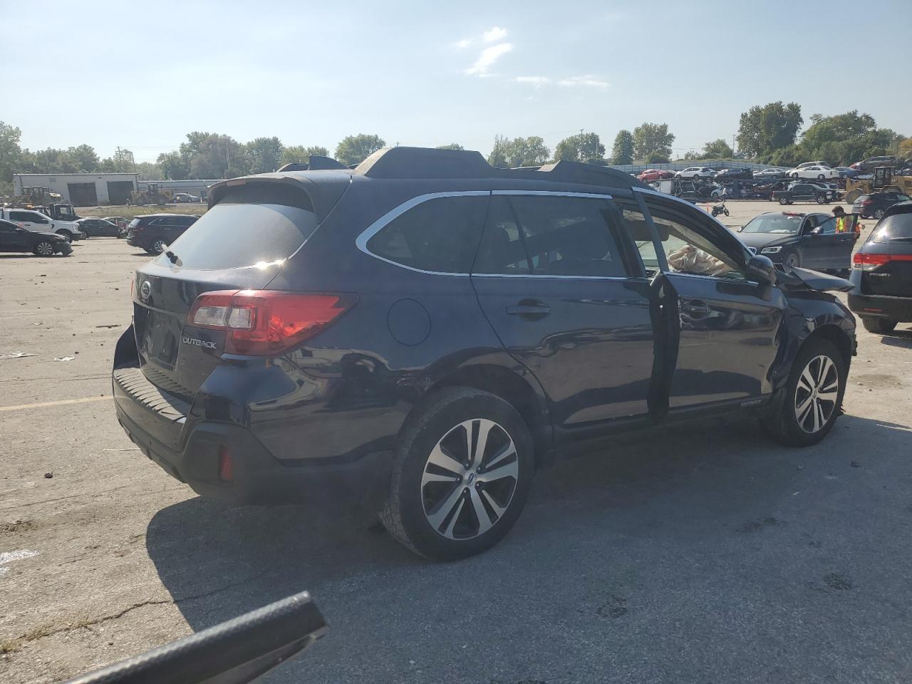2018 Subaru Outback 2.5I Limited - Фото 3