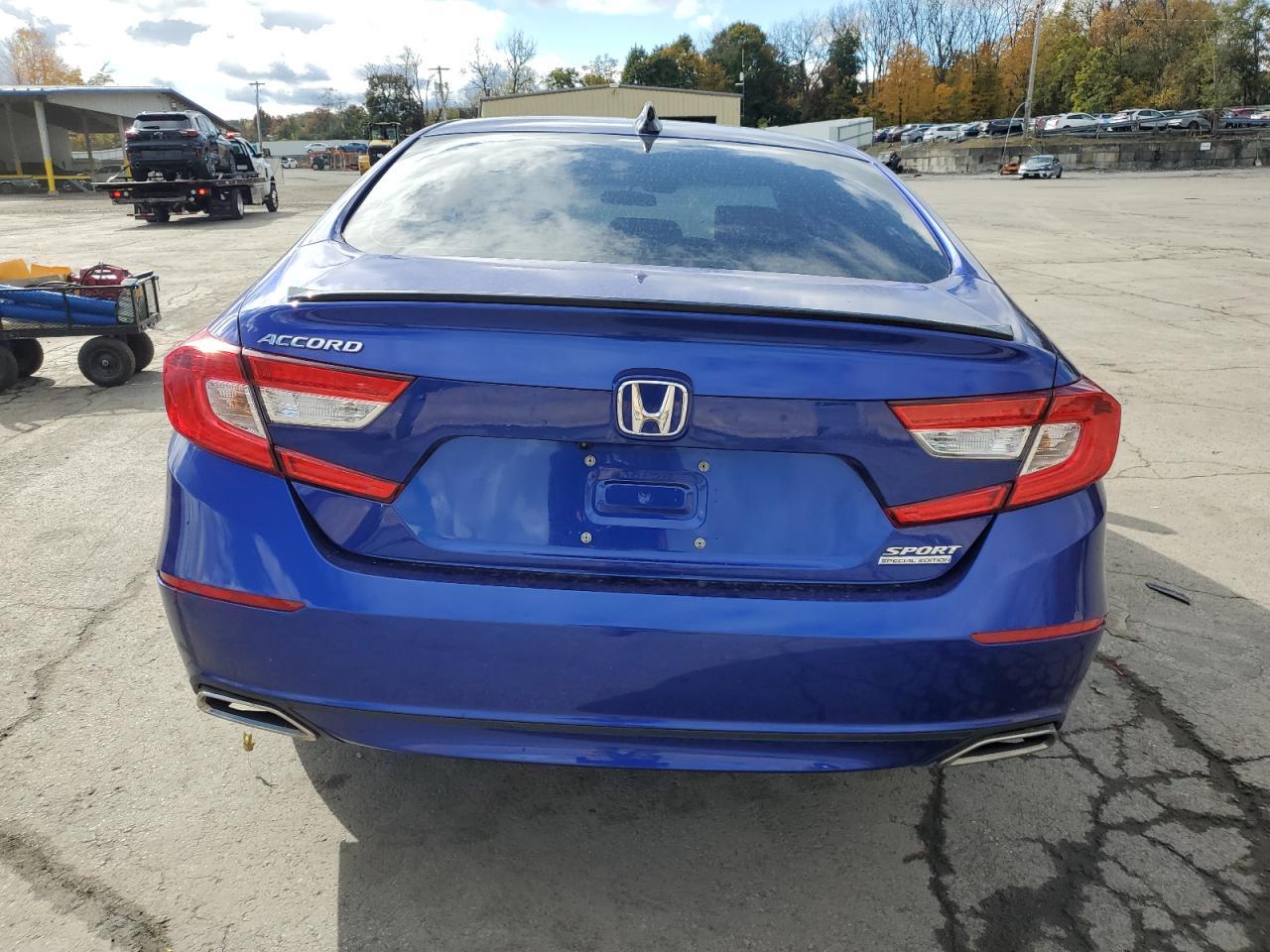 2022 Honda Accord Sport Se - Image 6