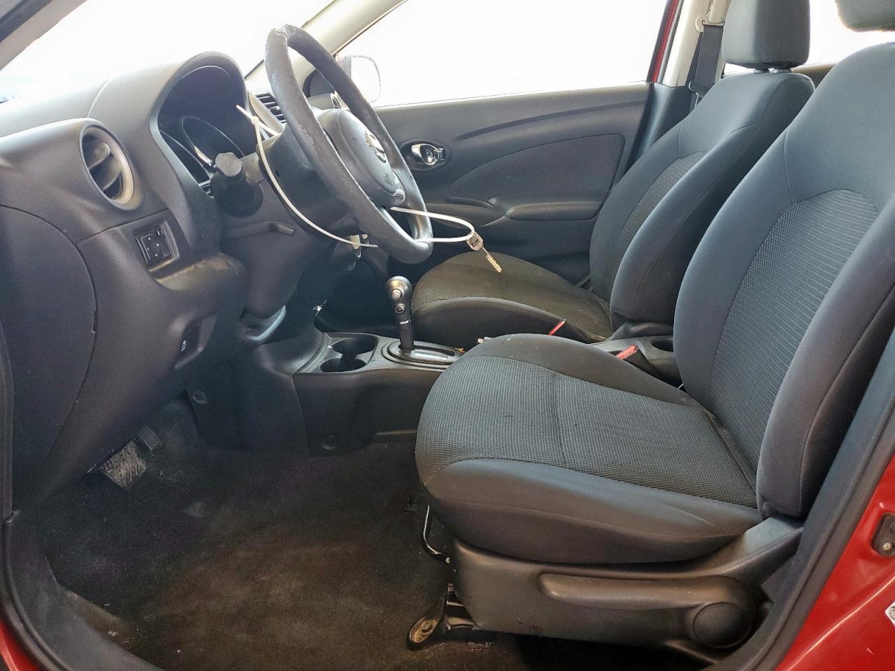 2013 Nissan Versa S - Фото 7