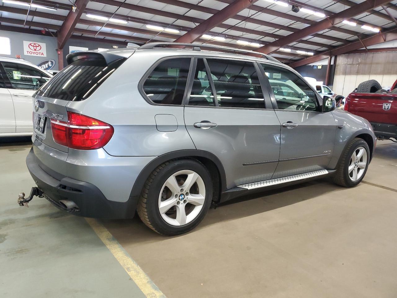 2010 BMW X5 xDrive30I - Фото 3