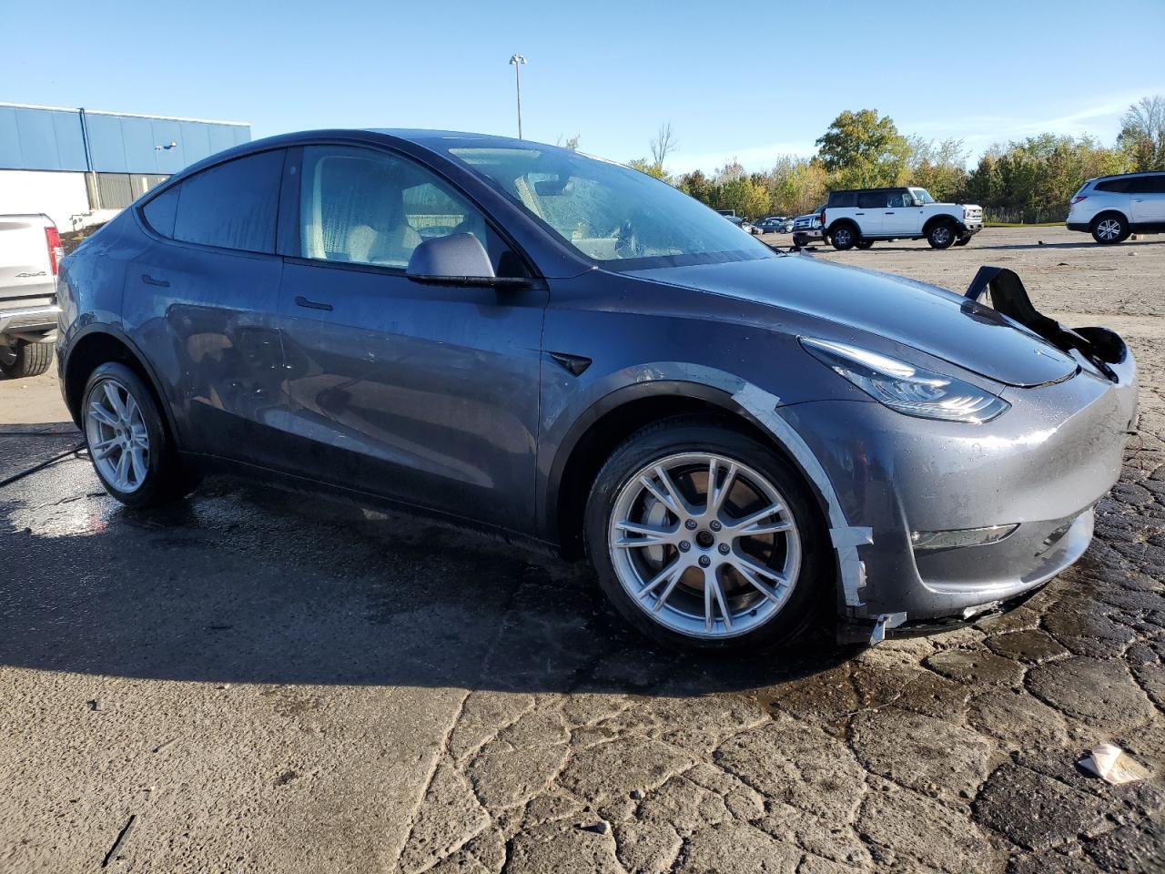 2023 Tesla Model Y - Фото 4