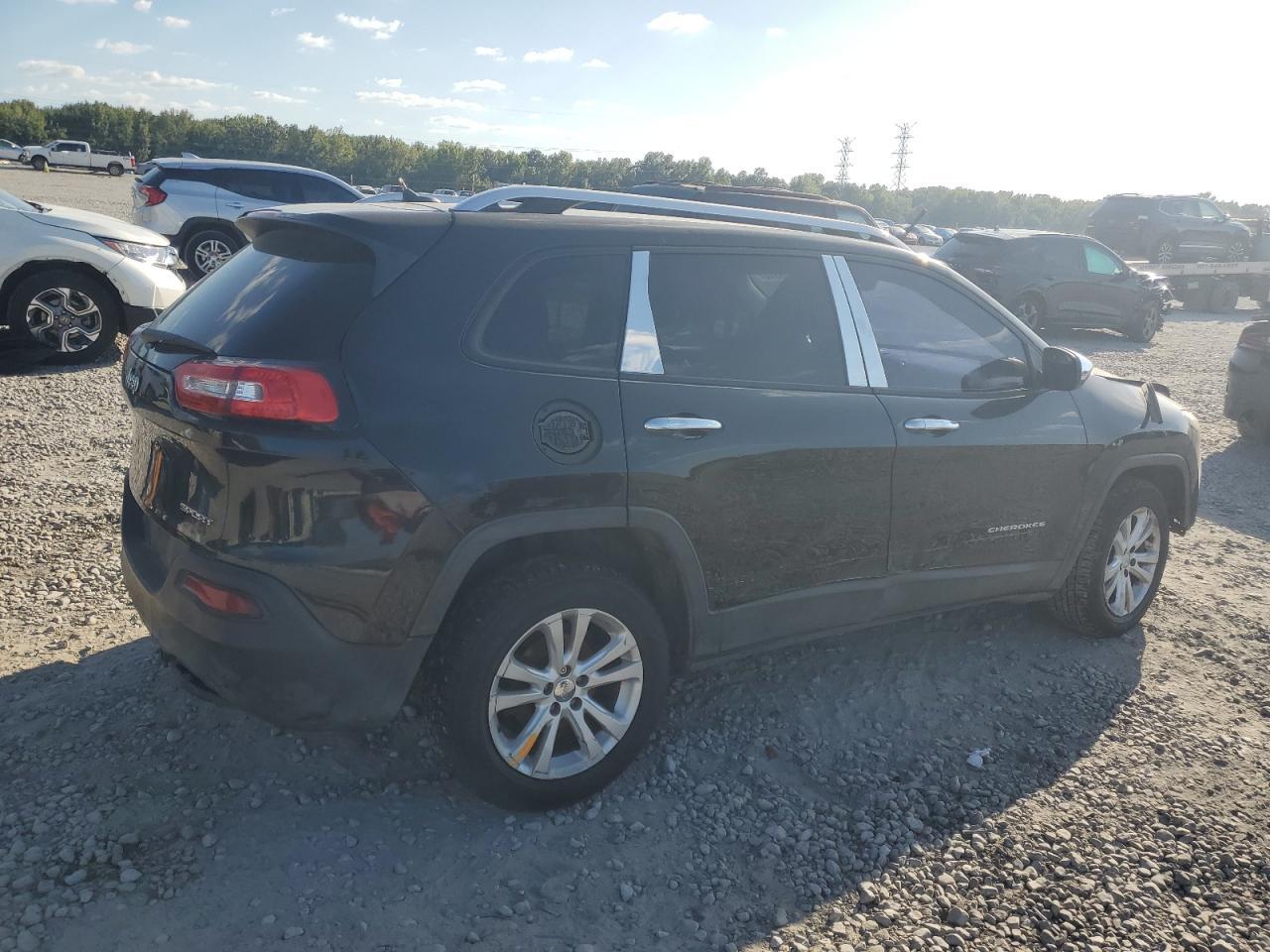 2015 Jeep Cherokee Sport - Image 3