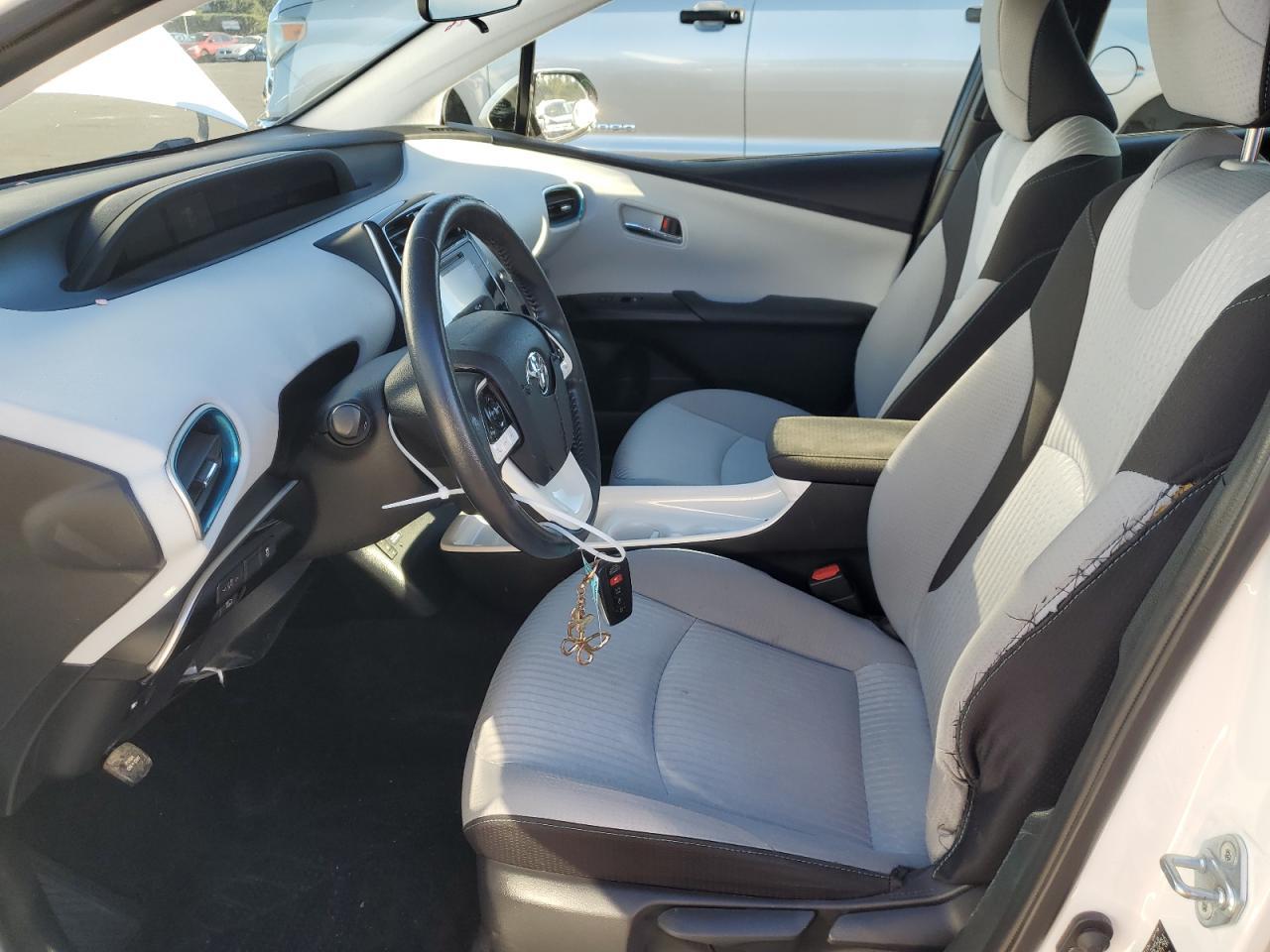 2018 Toyota Prius Prime - Image 7